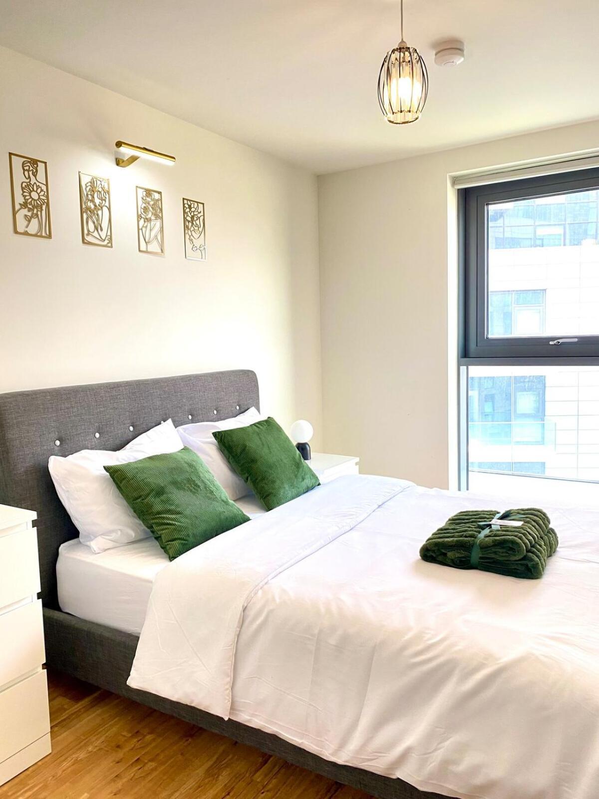Luxe 2 Bed - Water View And Parking *