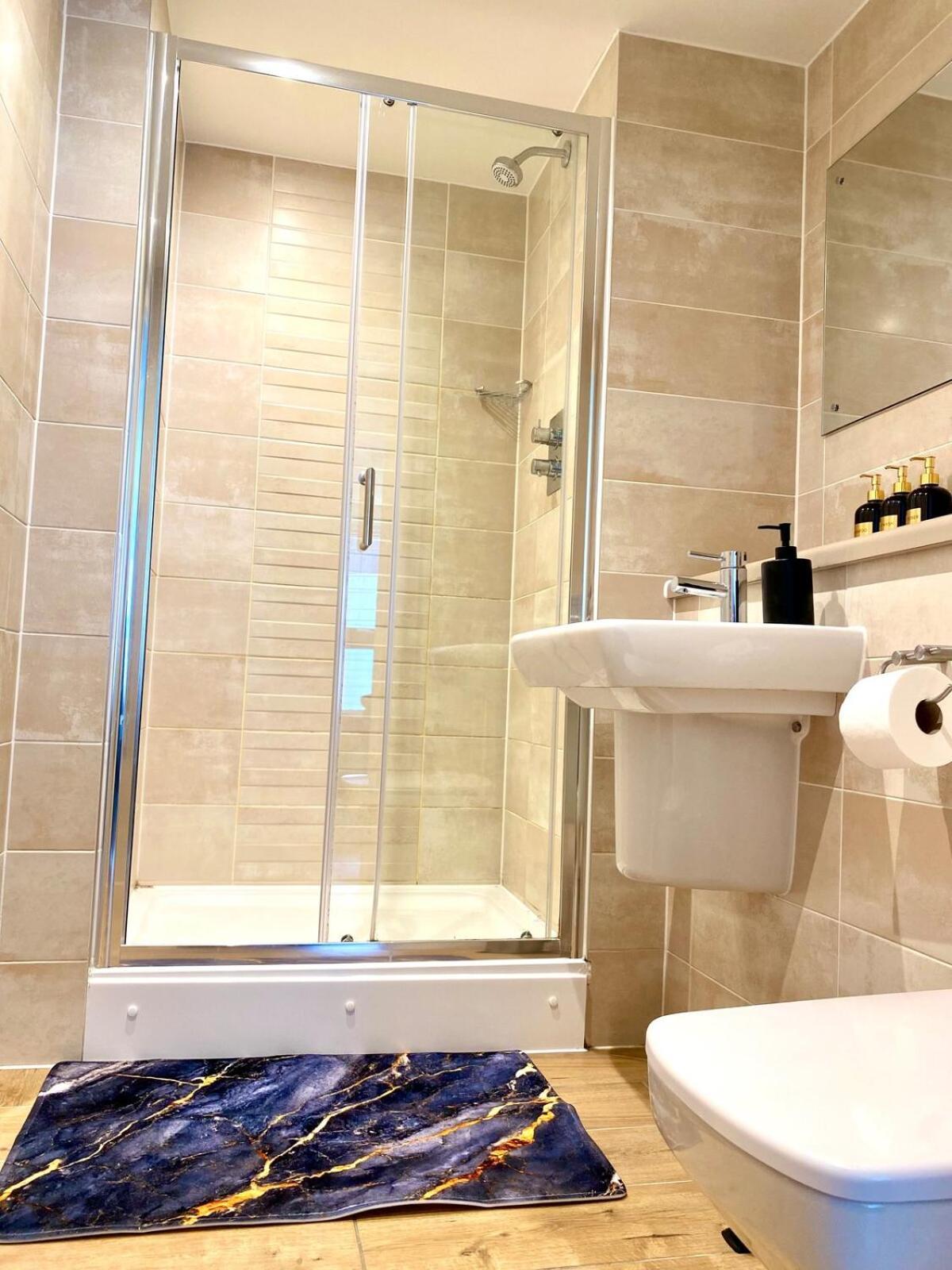 Luxe 2 Bed - Water View And Parking Apartamento Manchester