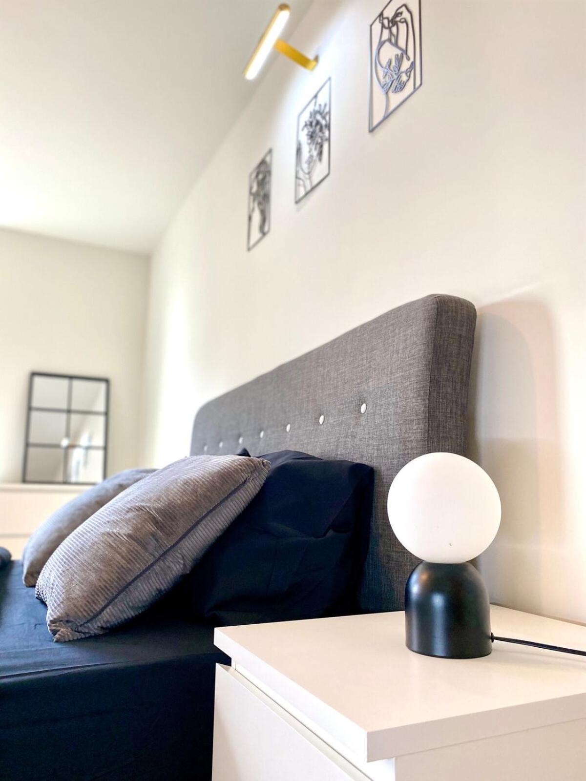 Luxe 2 Bed - Water View And Parking Manchester